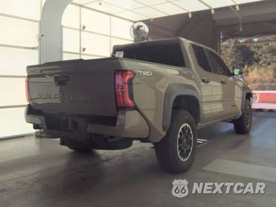 2026 Toyota Tacoma TRD Off-Road Crew Cab Medium Bed - zdjęcie 4 z 18 - miniatura