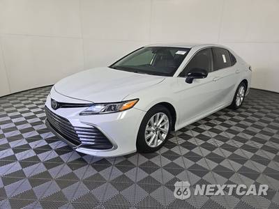 2024 Toyota Camry LE - zdjęcie 1 z 17 - miniatura