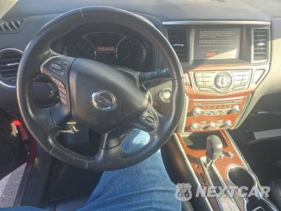 2017 Nissan Pathfinder Platinum - zdjęcie 11 z 18 - miniatura