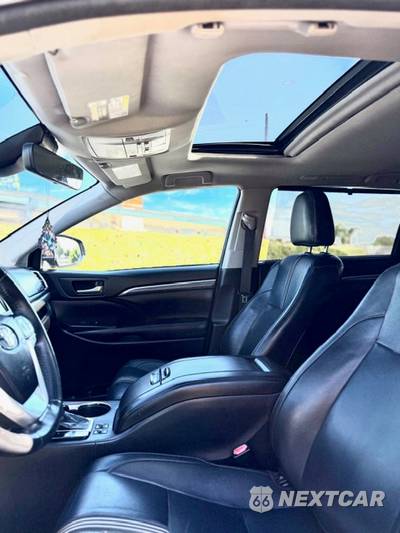 2017 Toyota Highlander SE - zdjęcie 16 z 17 - miniatura