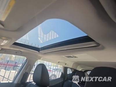 2017 Nissan Rogue Sport SL - zdjęcie 17 z 29 - miniatura