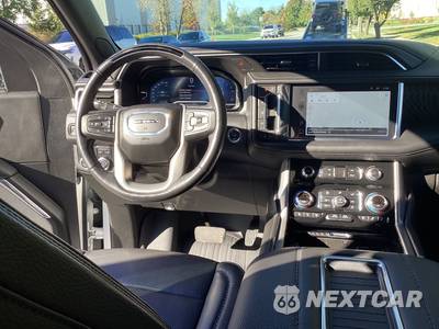2024 GMC Yukon Denali - zdjęcie 19 z 34 - miniatura
