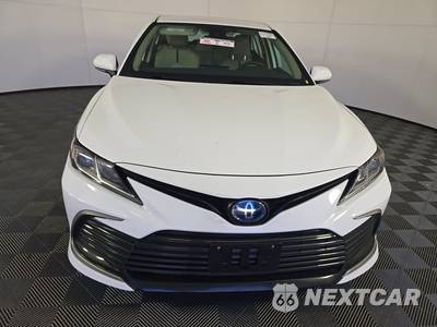 2021 Toyota Camry Hybrid LE - zdjęcie 2 z 17 - miniatura
