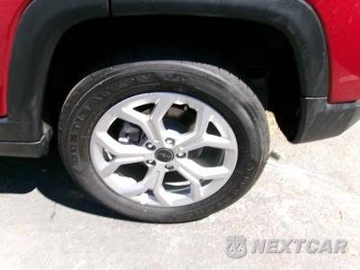 2025 Jeep Compass Latitude - zdjęcie 13 z 21 - miniatura