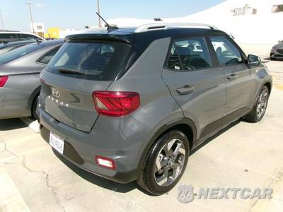 2025 Hyundai Venue Limited - zdjęcie 21 z 27 - miniatura