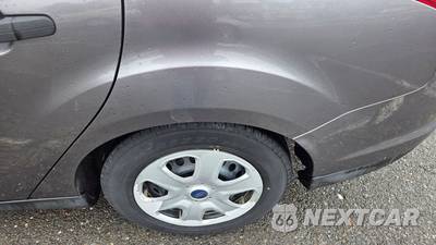 2014 Ford Focus S Sedan - zdjęcie 14 z 33 - miniatura
