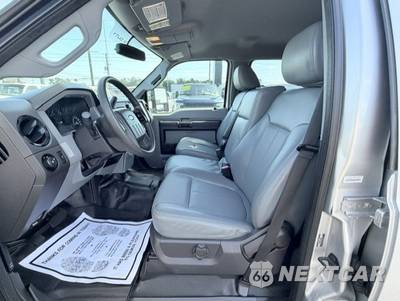 2015 Ford Super Duty F-250 XL Crew Cab Long Bed - zdjęcie 13 z 23 - miniatura
