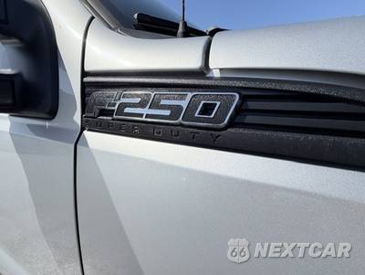 2015 Ford Super Duty F-250 XL Crew Cab Long Bed - zdjęcie 22 z 23 - miniatura