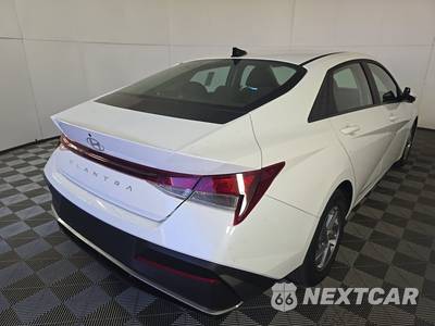 2024 Hyundai Elantra SE - zdjęcie 4 z 17 - miniatura