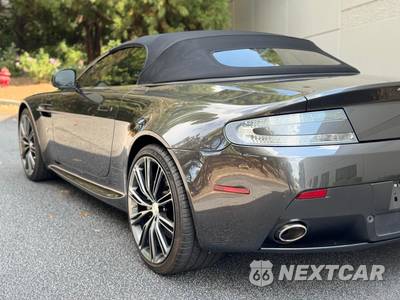 2013 Aston Martin V8 Vantage Convertible - zdjęcie 20 z 69 - miniatura
