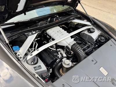 2013 Aston Martin V8 Vantage Convertible - zdjęcie 51 z 69 - miniatura