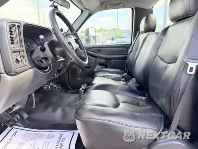 2006 Chevrolet Silverado 3500 Cab Chassis WT Regular Cab 1WT DRW - zdjęcie 14 z 16 - miniatura