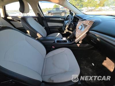2019 Ford Fusion SE - zdjęcie 8 z 56 - miniatura