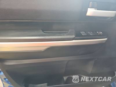 2017 Toyota Tundra SR5 Crew Cab Short Bed - zdjęcie 9 z 33 - miniatura
