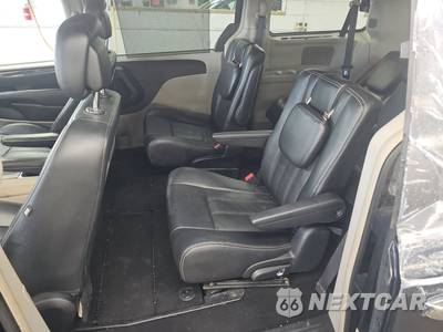 2013 Chrysler Town & Country Touring L 121.2" WB - zdjęcie 13 z 40 - miniatura
