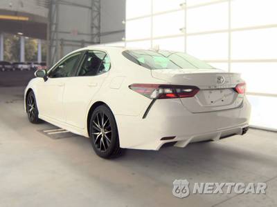 2022 Toyota Camry SE - zdjęcie 6 z 38 - miniatura