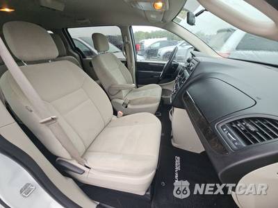 2017 Dodge Grand Caravan SE 121.2" WB - zdjęcie 8 z 24 - miniatura