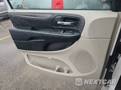 2017 Dodge Grand Caravan SE 121.2" WB - zdjęcie 9 z 24 - miniatura