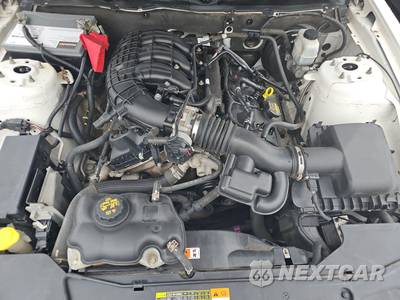 2012 Ford Mustang V6 Premium Coupe - zdjęcie 15 z 29 - miniatura