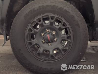 2025 Toyota 4Runner TRD Off-Road Premium - zdjęcie 9 z 24 - miniatura