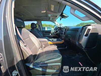 2017 Chevrolet Silverado 2500HD High Country Crew Cab Medium Bed - zdjęcie 8 z 23 - miniatura