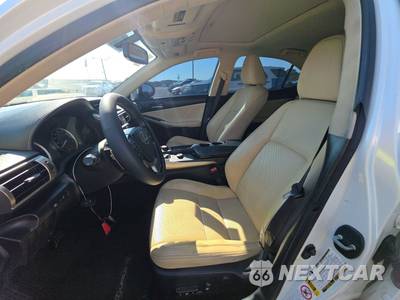 2016 Lexus IS 200t - zdjęcie 7 z 26 - miniatura