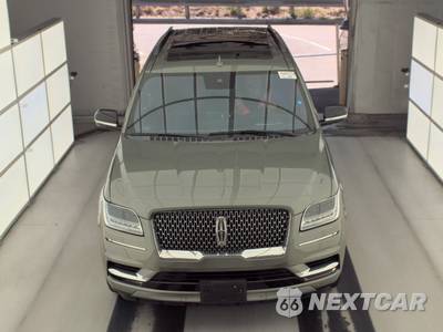 2019 Lincoln Navigator Reserve - zdjęcie 2 z 33 - miniatura
