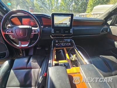 2019 Lincoln Navigator Reserve - zdjęcie 11 z 33 - miniatura