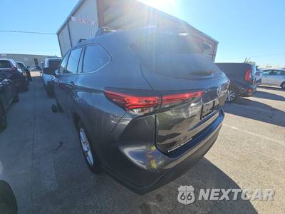 2021 Toyota Highlander LE - zdjęcie 6 z 31 - miniatura