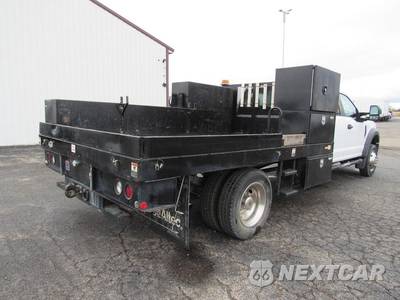 2020 Ford Super Duty F-550 Cab Chassis XL Crew Cab DRW - zdjęcie 2 z 42 - miniatura