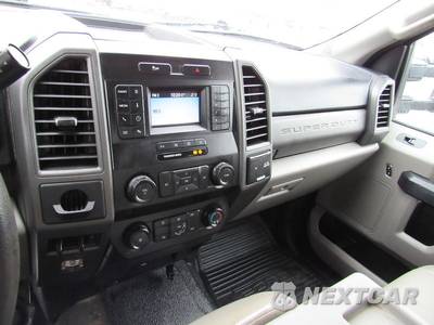 2020 Ford Super Duty F-550 Cab Chassis XL Crew Cab DRW - zdjęcie 36 z 42 - miniatura