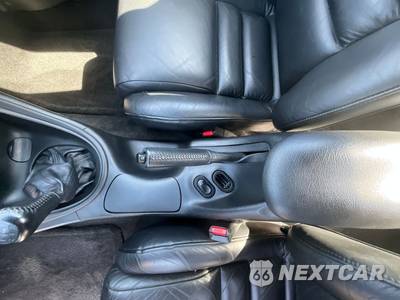 1996 Ford Mustang SVT Cobra Coupe - zdjęcie 18 z 32 - miniatura