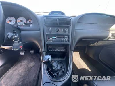 1996 Ford Mustang SVT Cobra Coupe - zdjęcie 19 z 32 - miniatura