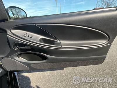 1996 Ford Mustang SVT Cobra Coupe - zdjęcie 24 z 32 - miniatura