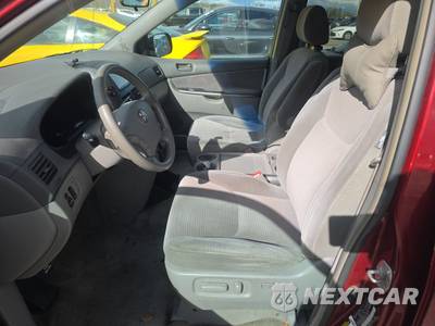 2006 Toyota Sienna LE Minivan 7-Passenger 119.3" WB - zdjęcie 7 z 48 - miniatura