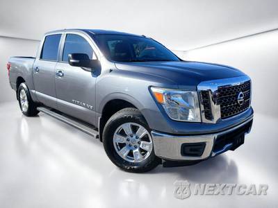 2018 Nissan TITAN SV Crew Cab Short Bed