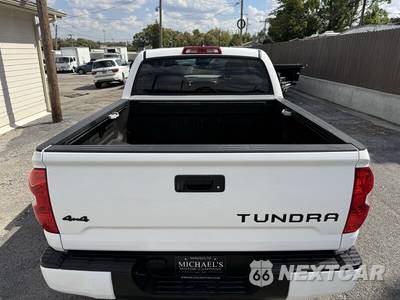 2020 Toyota Tundra TRD Pro Crew Cab Short Bed - zdjęcie 29 z 72 - miniatura