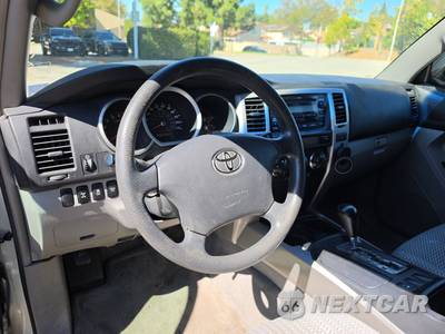 2008 Toyota 4Runner SR5 - zdjęcie 11 z 28 - miniatura