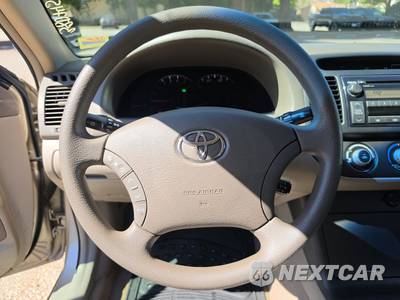 2005 Toyota Camry LE - zdjęcie 10 z 30 - miniatura