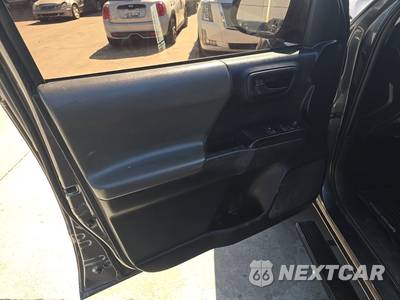 2019 Toyota Tacoma SR Extended Cab Long Bed w/Rear Doors - zdjęcie 9 z 32 - miniatura