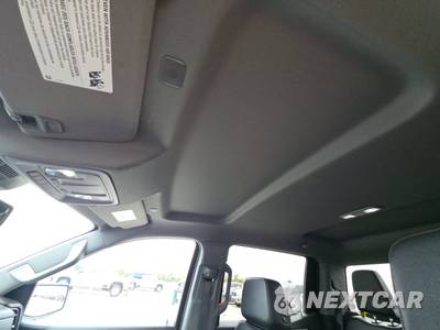 2025 Chevrolet Silverado 1500 LTZ Crew Cab Short Bed 1LZ - zdjęcie 17 z 28 - miniatura