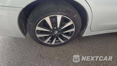 2018 Nissan Altima 2.5 SL - zdjęcie 33 z 39 - miniatura
