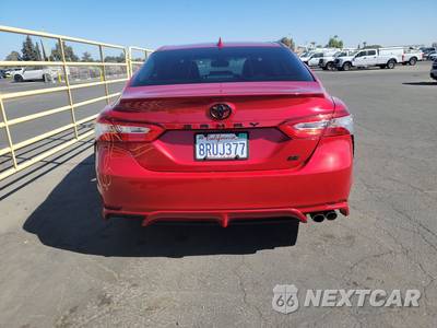2020 Toyota Camry SE - zdjęcie 5 z 31 - miniatura