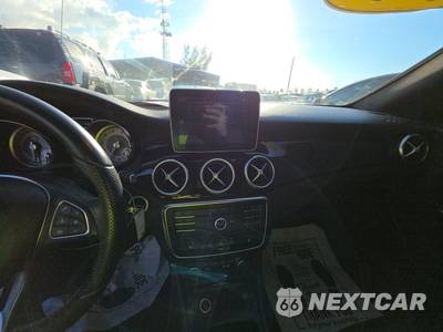 2015 Mercedes-Benz CLA 250 4MATIC - zdjęcie 11 z 34 - miniatura
