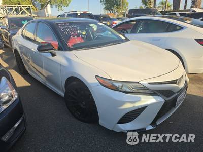 2018 Toyota Camry XSE - zdjęcie 3 z 38 - miniatura