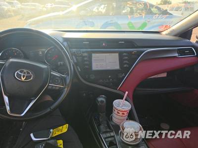 2018 Toyota Camry XSE - zdjęcie 11 z 38 - miniatura