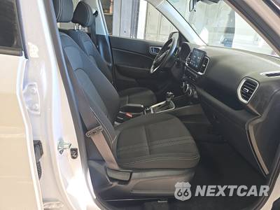 2025 Hyundai Venue SEL - zdjęcie 8 z 24 - miniatura