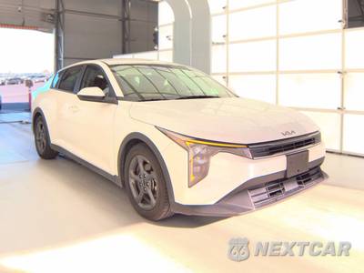 2025 Kia K4 LXS - zdjęcie 3 z 38 - miniatura