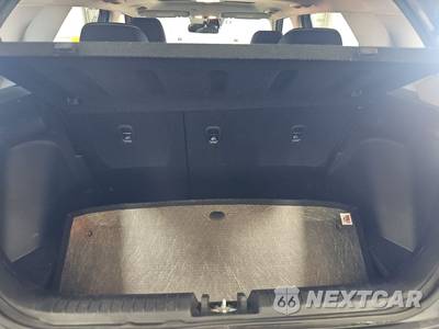 2025 Hyundai Venue SEL - zdjęcie 16 z 29 - miniatura