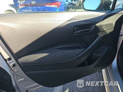 2025 Toyota Corolla LE Sedan - zdjęcie 9 z 26 - miniatura
